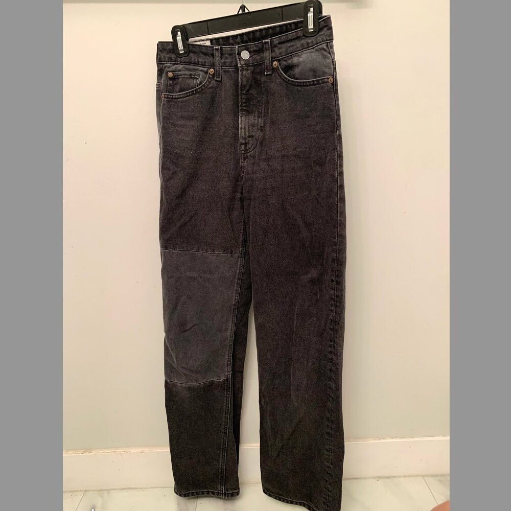 H&M High-Waisted Loose Straight Coupe Ample Droite Jeans with Cool Knee Patch